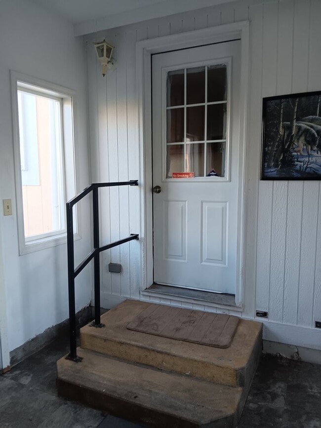 785 N 7th Ave in Elgin, OR - Building Photo - Building Photo