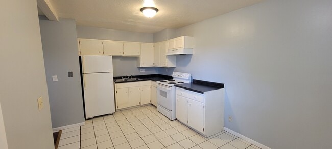 903 W 24th St in Lawrence, KS - Building Photo - Building Photo