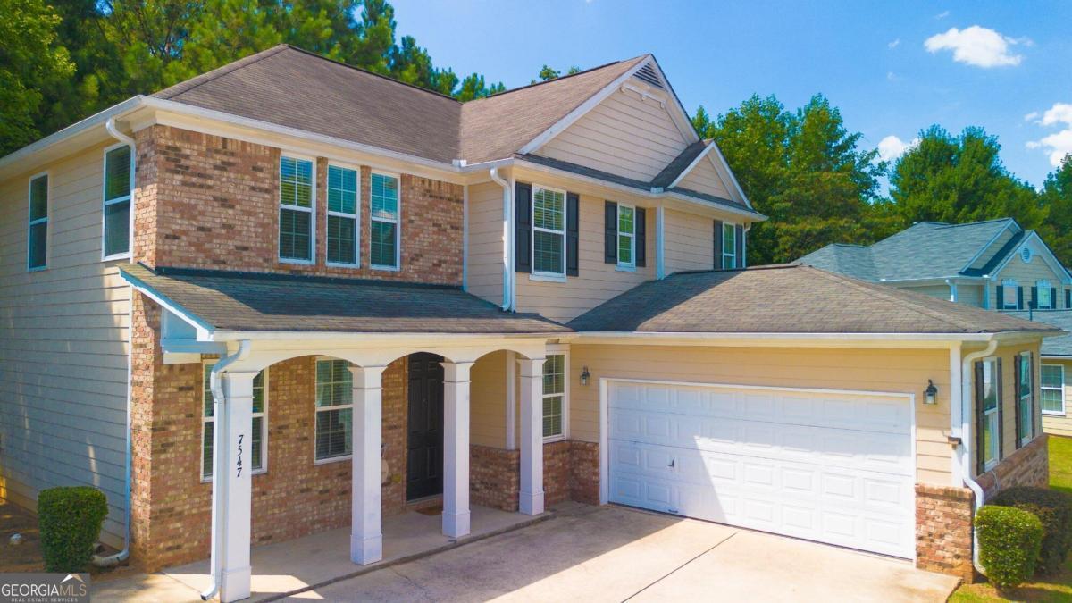 7547 Waverly Loop in Fairburn, GA - Foto de edificio