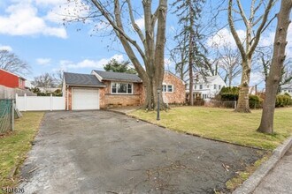 929 Heaton Pl in Rahway, NJ - Building Photo - Building Photo