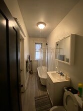 1521 E 67th Pl in Chicago, IL - Building Photo - Interior Photo