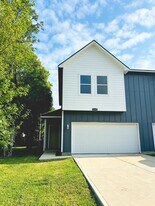 1232 3rd Ave N in Texas City, TX - Building Photo