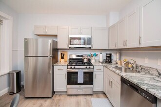 636 Washington St in Brookline, MA - Building Photo - Building Photo