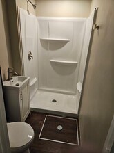 423 N Pine St in Grantsburg, WI - Foto de edificio - Building Photo