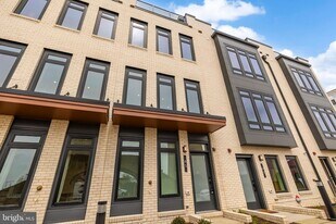 2608 Olmsted Ct NW, Unit 2 in Washington, DC - Building Photo