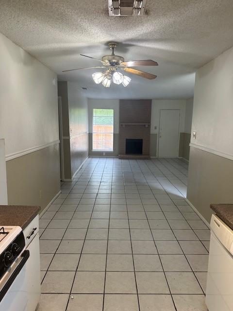 property at 2601 Reeves Cir