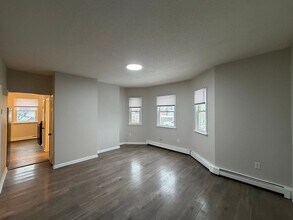 137 Midland St in Lowell, MA - Building Photo - Building Photo