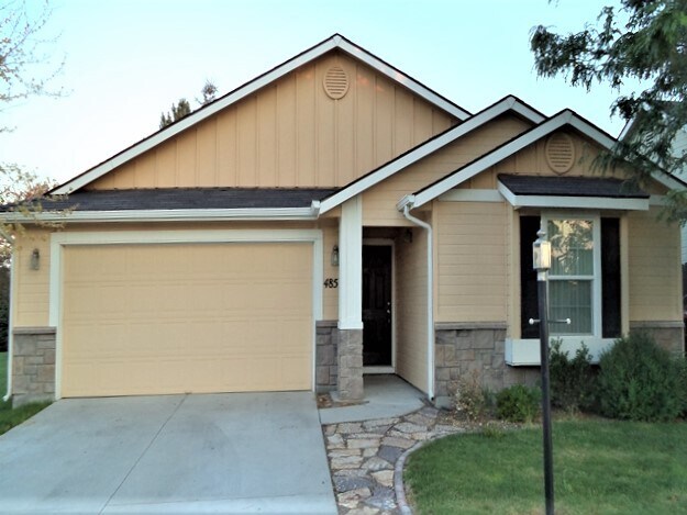 485 N Lahar Pl in Kuna, ID - Building Photo