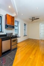 20 Prince St in New York, NY - Building Photo - Building Photo