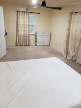13830 Burgoyne Rd in Houston, TX - Building Photo - Building Photo