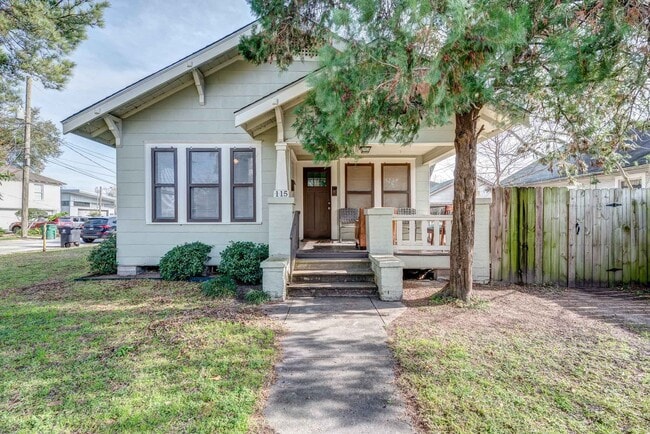 property at 115 Goldenrod St