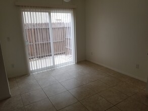 16542 Pro Cir, Unit C in Huntington Beach, CA - Building Photo - Building Photo