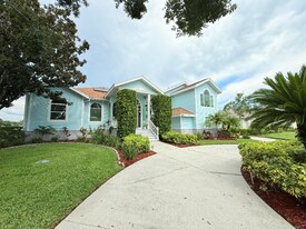 2929 Wilderness Blvd W in Parrish, FL - Building Photo