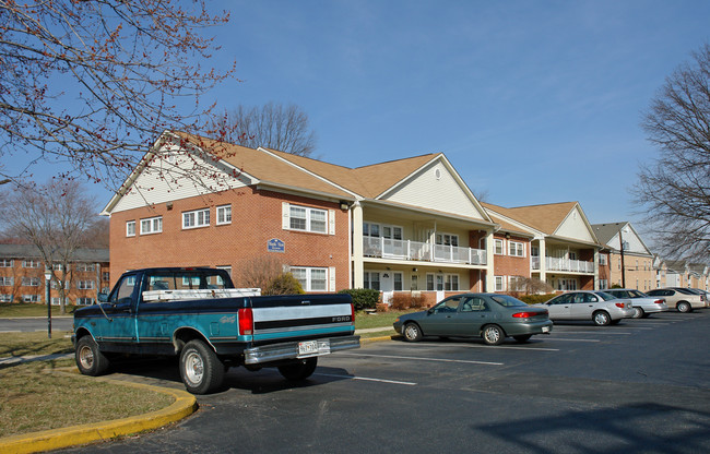 Maple View Apartments in Bel Air, MD - Foto de edificio - Building Photo