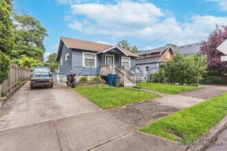 2204 Kauffman Ave in Vancouver, WA - Building Photo - Building Photo