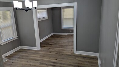 5519 E 55th St in Kansas City, MO - Building Photo - Building Photo