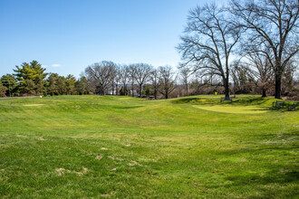 Evergreen Senior Community in Cincinnati, OH - Building Photo - Building Photo