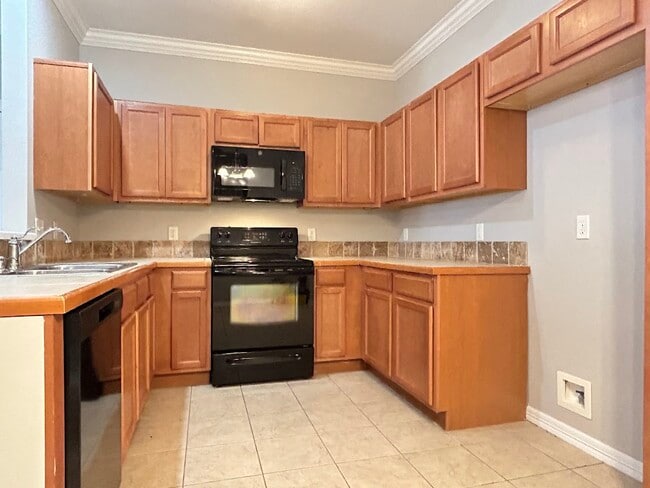 34 S Woodsprings Dr in Fayetteville, AR - Building Photo - Building Photo