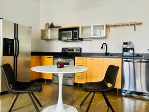 350 Saint Peter St, Unit 608 in St. Paul, MN - Building Photo - Building Photo