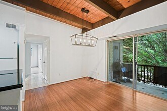 7857 Enola St in McLean, VA - Building Photo - Building Photo