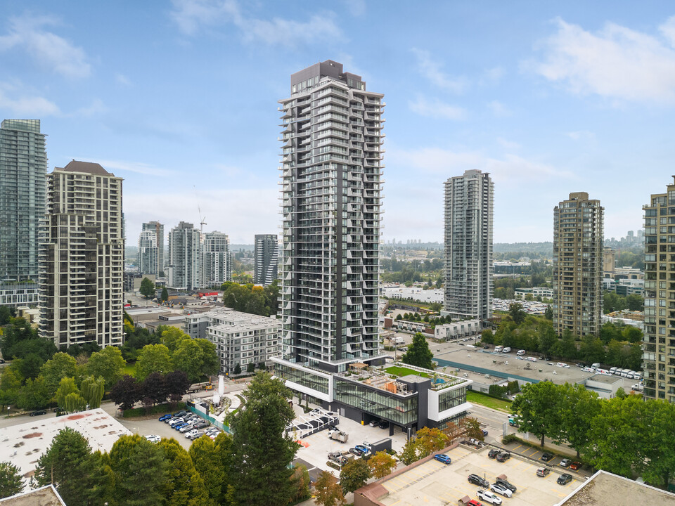 2181 Madison Av in Burnaby, BC - Building Photo