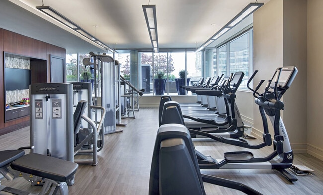 100 Pier 4 in Boston, MA - Building Photo - Building Photo