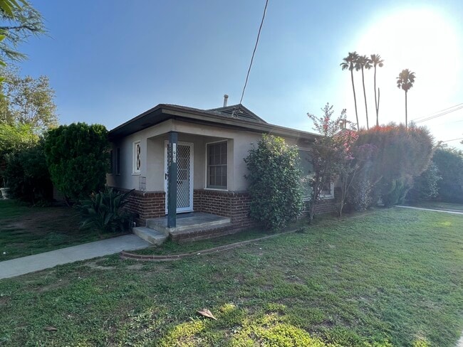property at 13900 Burbank Blvd