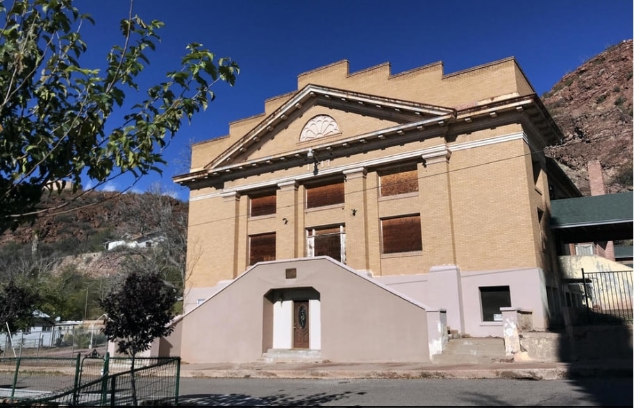 Big Horn Manor in Clifton, AZ - Building Photo