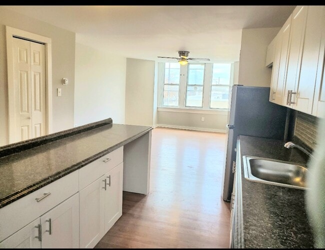 2551 S Galloway St, Unit # 2 in Philadelphia, PA - Building Photo - Building Photo