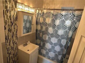 130 Bay Ridge Pkwy in Brooklyn, NY - Building Photo - Building Photo