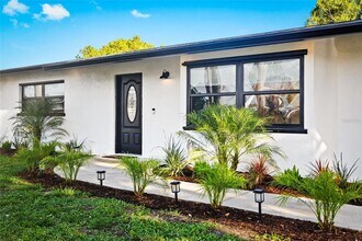 1311 Cypress Ave in Venice, FL - Building Photo - Building Photo