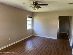 1810 S Palm Ave in Palatka, FL - Building Photo - Building Photo