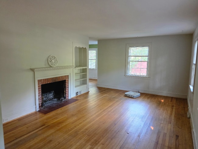 92 Beverly Rd in Asheville, NC - Building Photo - Building Photo