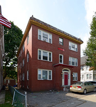 64 Eaton St in Providence, RI - Foto de edificio - Building Photo