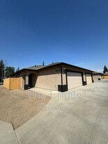3614 S County Center Dr in Visalia, CA - Building Photo