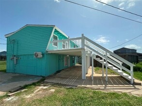 323 Texas St in Freeport, TX - Building Photo - Building Photo