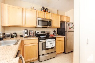 222 N Columbus Dr, Unit 1906 in Chicago, IL - Building Photo