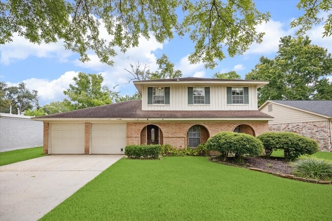 12710 Westleigh Dr