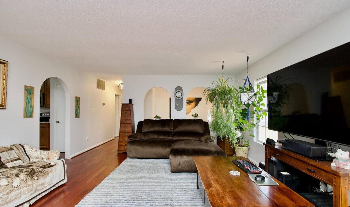 15072 Barkwood Dr in Woodbridge, VA - Building Photo