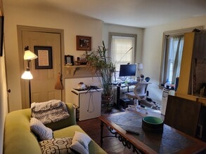 411 E Montgomery Ave, Unit #2 in North Wales, PA - Building Photo - Building Photo