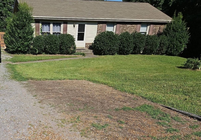 3104 Spring Creek Ct in Clarksville, TN - Building Photo - Building Photo