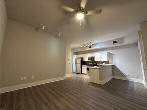 2727 Houston Ave in Houston, TX - Foto de edificio - Building Photo