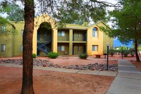 Building Photo - Brittany Court Apartamentos in Tucson, Arizona