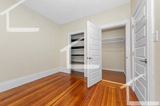 40 Brackett St, Unit 2 in Boston, MA - Building Photo - Building Photo