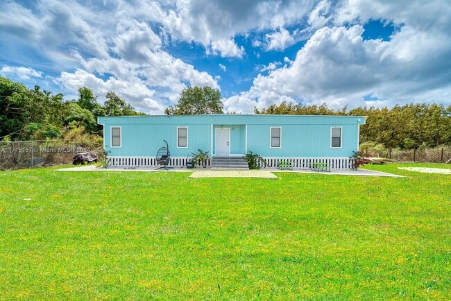 property at 3640 SW 22nd St