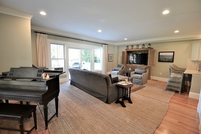 11 Tufts Rd in Winchester, MA - Building Photo - Building Photo