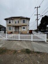 1700 92nd Ave, Unit 1700 92nd in Oakland, CA - Building Photo - Building Photo