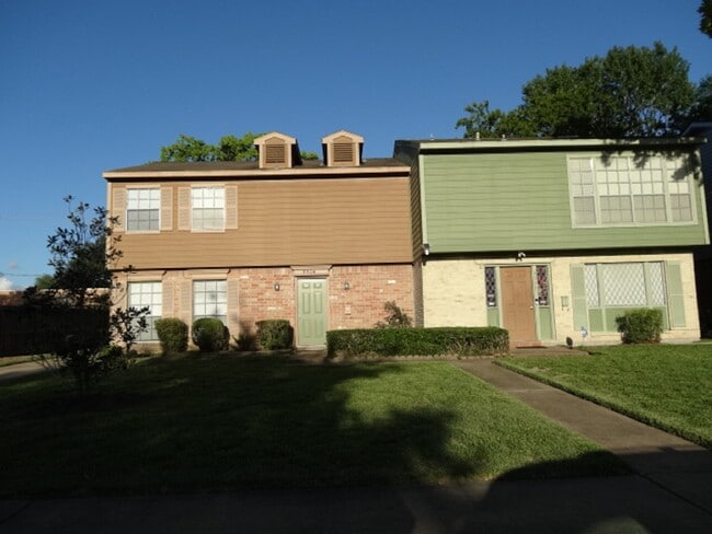 property at 5524 Deep Forest Dr
