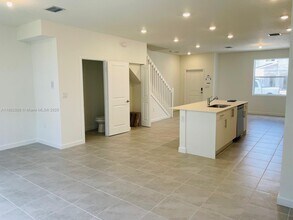 160 SE 10th St in Florida City, FL - Building Photo - Building Photo