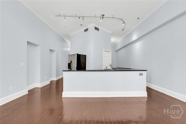 property at 321 W Broughton St